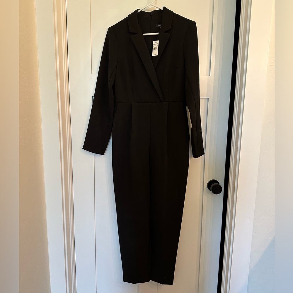 NWT Express “Tuxedo” Style Jumpsuit - Size 6
